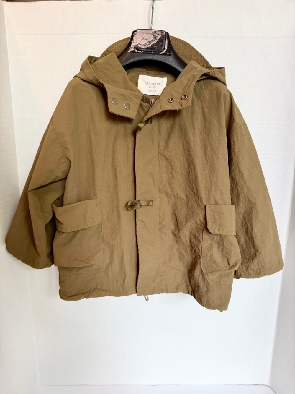Very cute Hooded Jacket in Khaki Like New size 110 or 5y